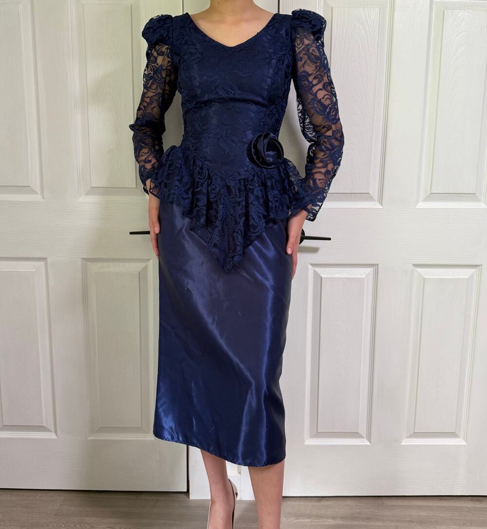 Alfred Angelo Vintage Women's Navy Lace Peplum Low Back Dress Size Small